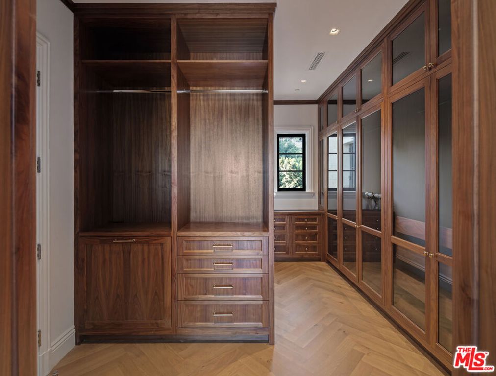 property-img
