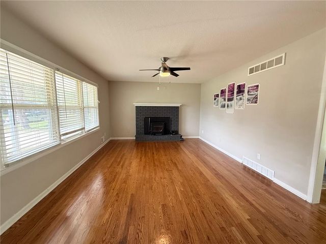 7413 Hedges Avenue, Raytown, MO 64133