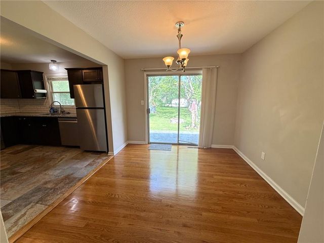 7413 Hedges Avenue, Raytown, MO 64133