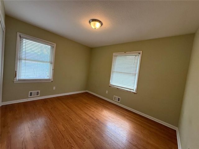7413 Hedges Avenue, Raytown, MO 64133