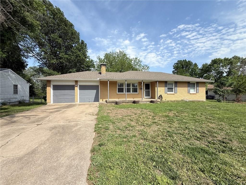 7413 Hedges Avenue, Raytown, MO 64133
