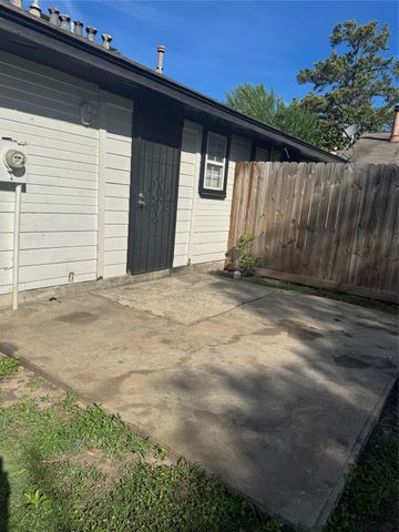 10056 Sharpton Drive, Houston, TX 77038