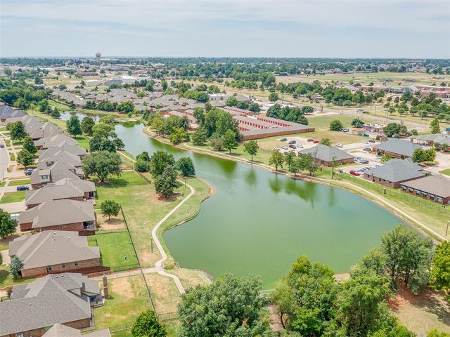 301 E Mobile Terrace, Mustang, OK 73064
