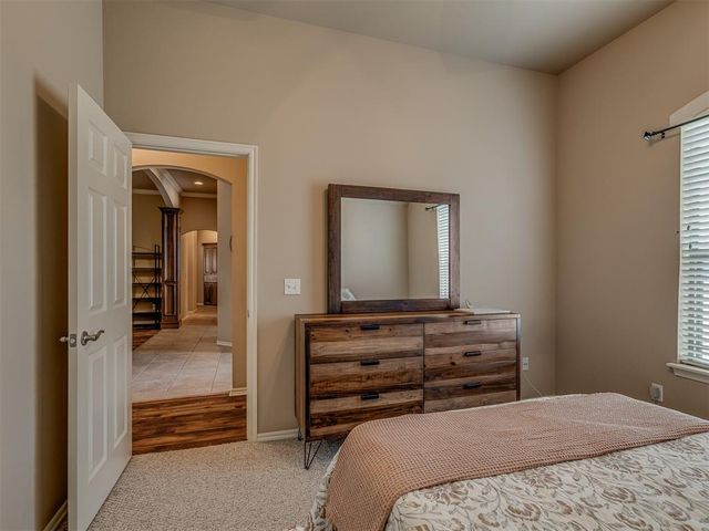 301 E Mobile Terrace, Mustang, OK 73064