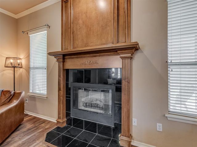 301 E Mobile Terrace, Mustang, OK 73064