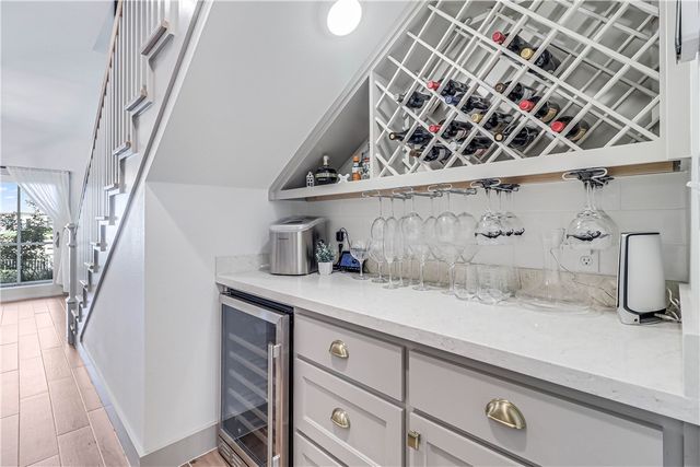 104 Lands End St, Rockport, TX 78382