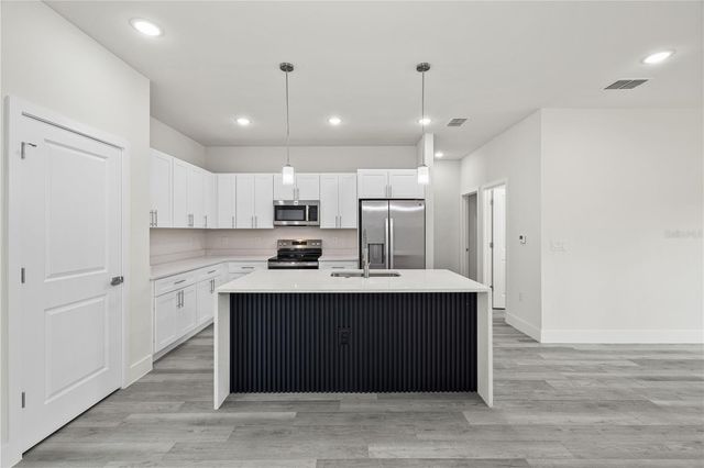 21987 SW MANGO LANE, Dunnellon, FL 34431