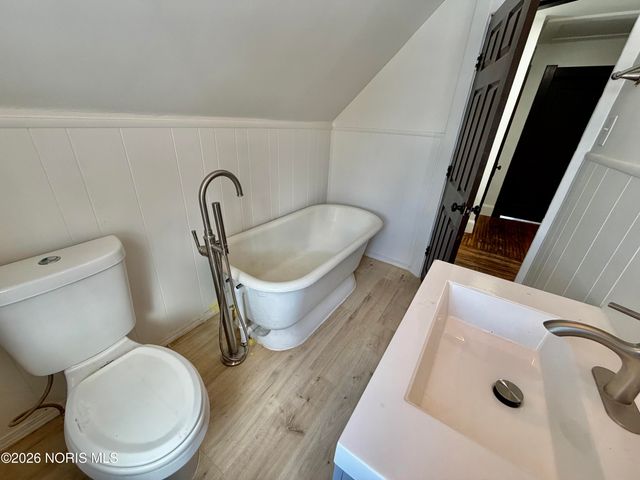 3527 Hazelhurst Avenue, Toledo, OH 43612