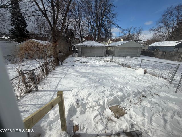 3527 Hazelhurst Avenue, Toledo, OH 43612