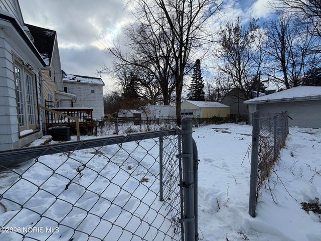 3527 Hazelhurst Avenue, Toledo, OH 43612