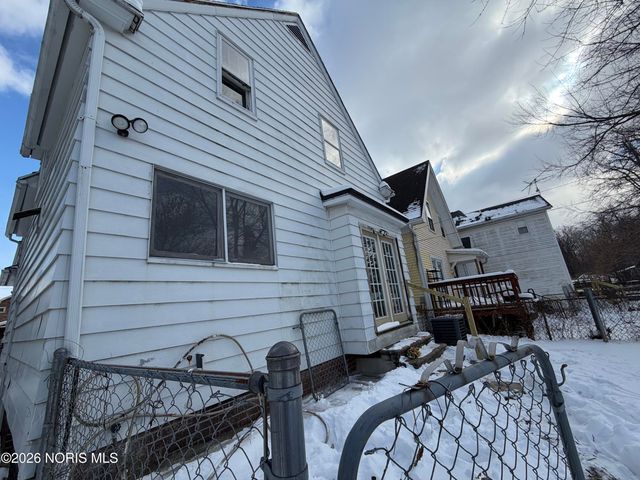 3527 Hazelhurst Avenue, Toledo, OH 43612