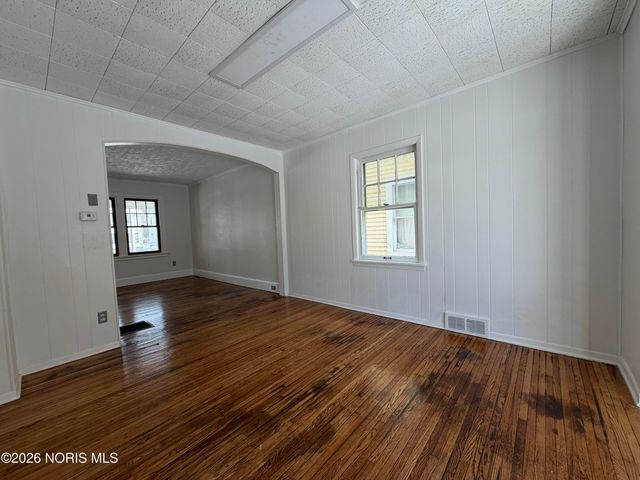 3527 Hazelhurst Avenue, Toledo, OH 43612