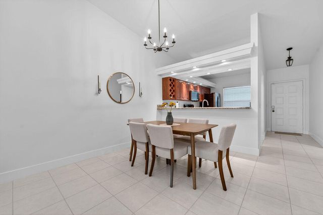 1701 Sabal Ridge Circle G, Palm Beach Gardens, FL 33418