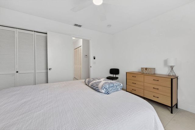 1701 Sabal Ridge Circle G, Palm Beach Gardens, FL 33418