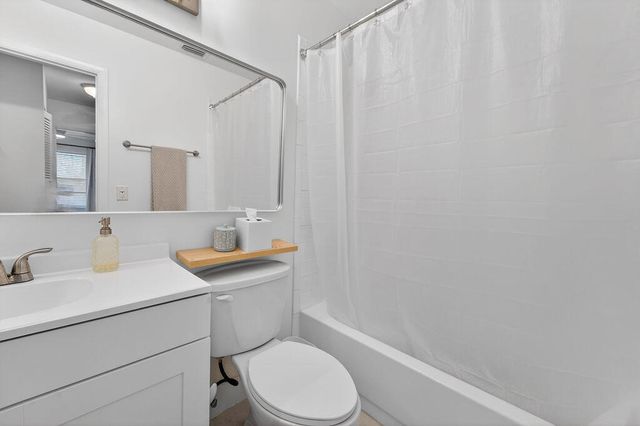 1701 Sabal Ridge Circle G, Palm Beach Gardens, FL 33418