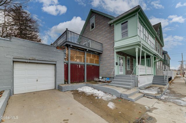 25 Steuben Street, Schenectady, NY 12307