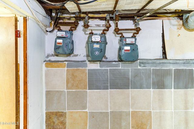 25 Steuben Street, Schenectady, NY 12307