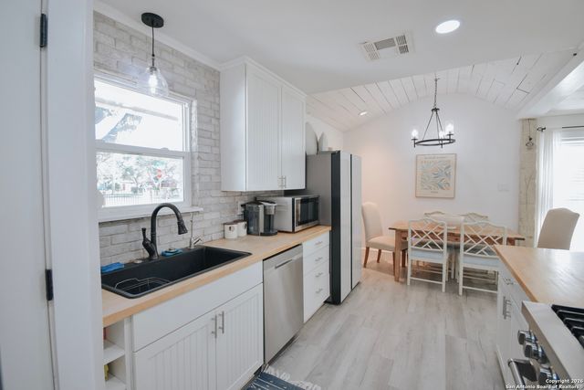 401 Antares, Corpus Christi, TX 78418