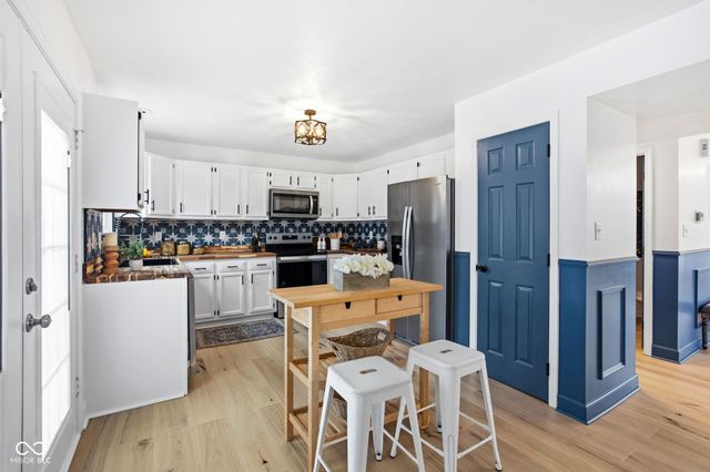 407 Sonhatsett Drive, Westfield, IN 46074