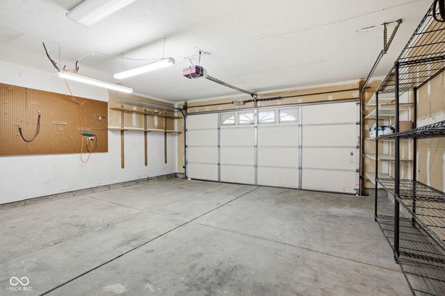 407 Sonhatsett Drive, Westfield, IN 46074