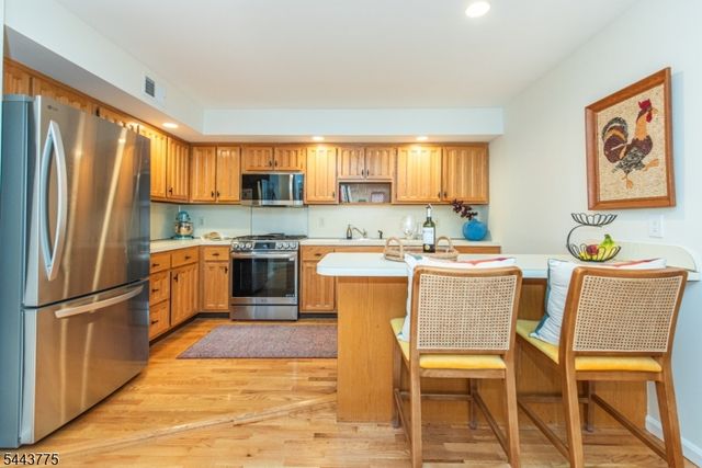 122 Macleish Ct, Mahwah Twp., NJ 07430
