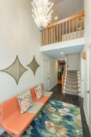 122 Macleish Ct, Mahwah Twp., NJ 07430