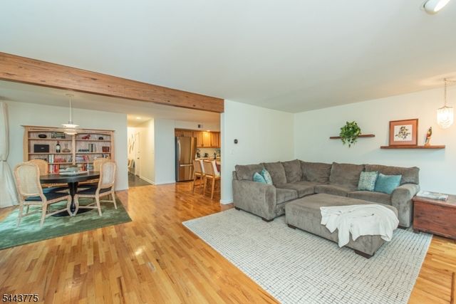 122 Macleish Ct, Mahwah Twp., NJ 07430
