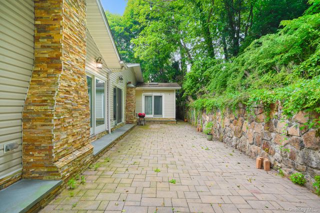 61 Underhill Road, Ossining, NY 10562