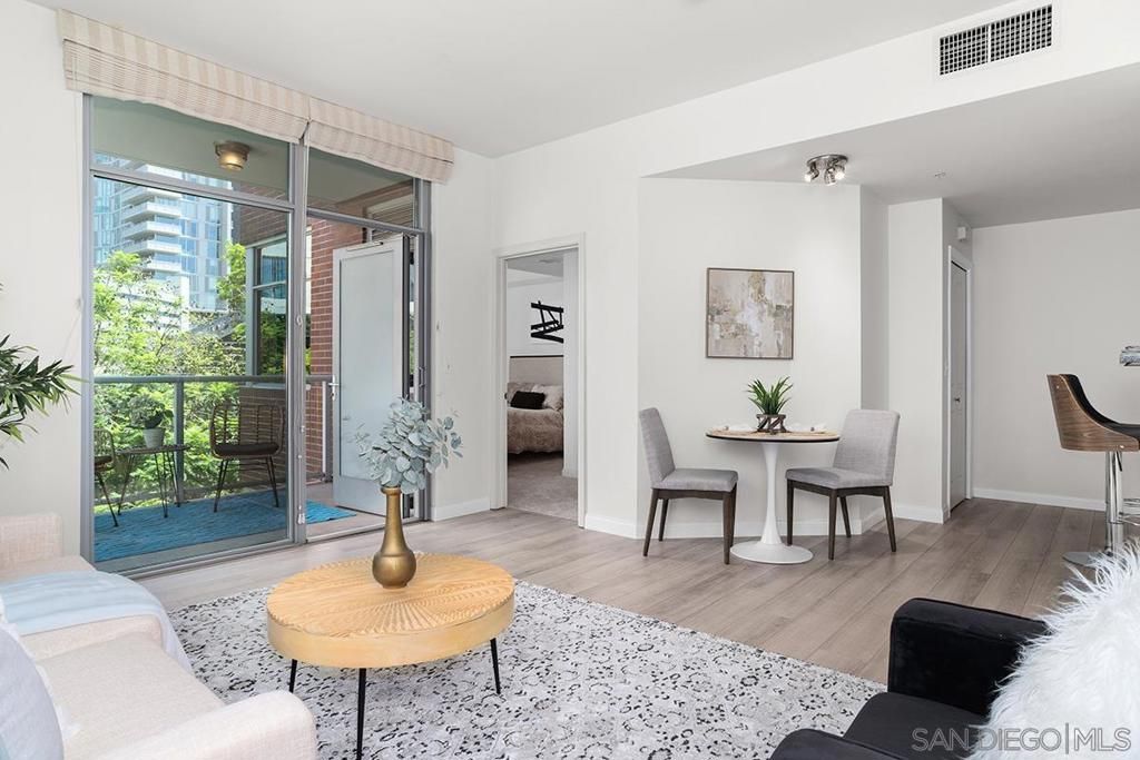 Image 1 of property listing at 206 Park Blvd 312, San Diego, CA 92101