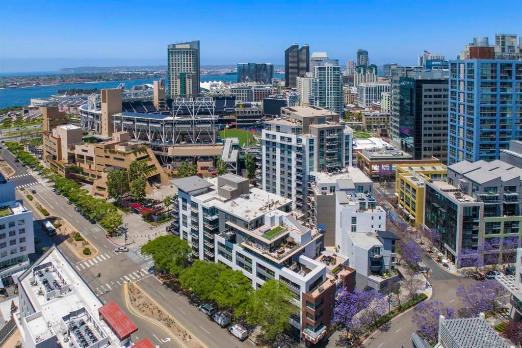 Image 21 of property listing at 206 Park Blvd 312, San Diego, CA 92101