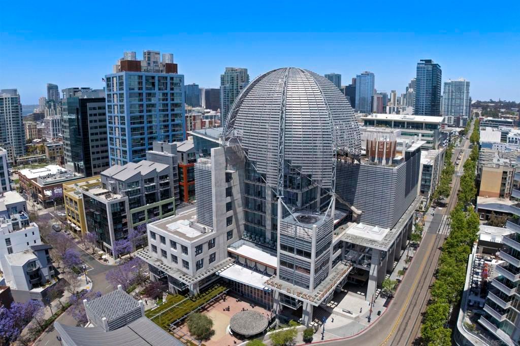 Image 34 of property listing at 206 Park Blvd 312, San Diego, CA 92101