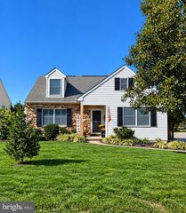 137 E 11TH ST #, Pennsburg, PA 18073