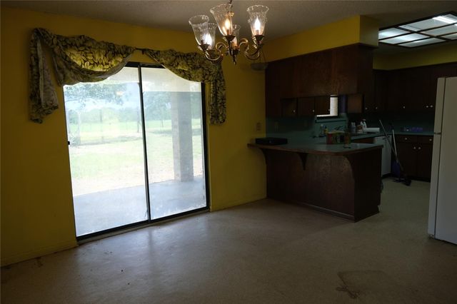 240 McAcres DR, Mcdade, TX 78650
