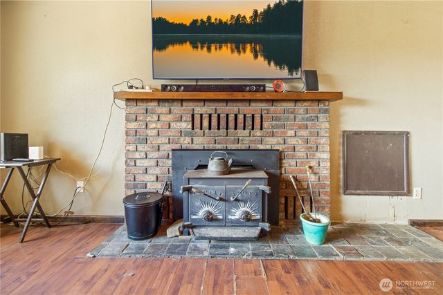 131 E Rasor Road, Belfair, WA 98528