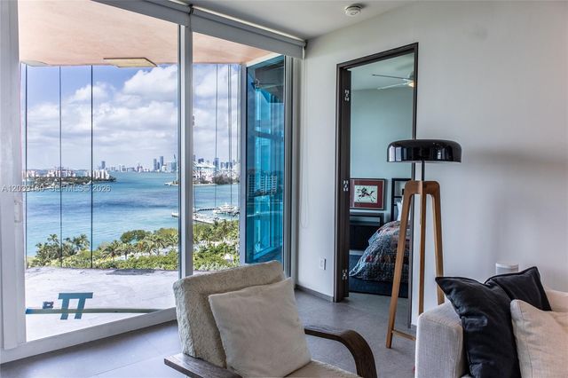 300 S Pointe Dr 1502, Miami Beach, FL 33139