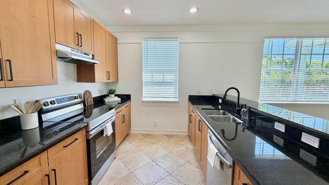 810 3RD Avenue N 78, Lake Worth Beach, FL 33460