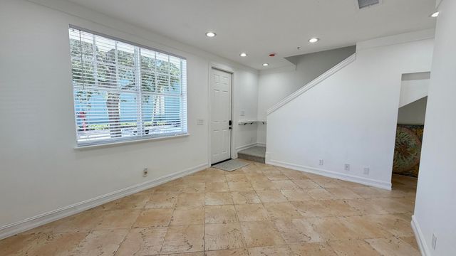 810 3RD Avenue N 78, Lake Worth Beach, FL 33460
