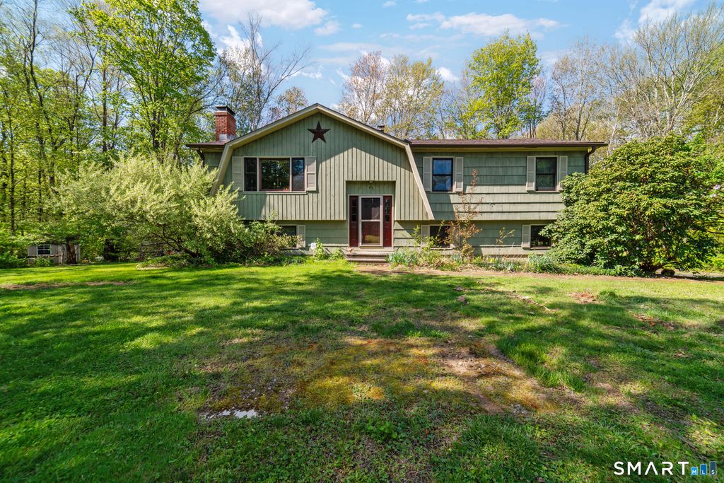 45 Elaine Drive, Southbury, CT 06488