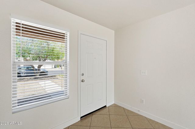 11813 W DAHLIA Drive, El Mirage, AZ 85335