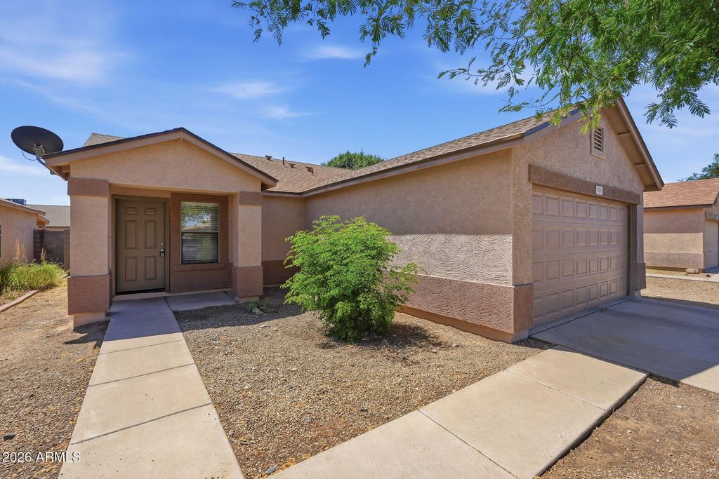 11813 W DAHLIA Drive, El Mirage, AZ 85335