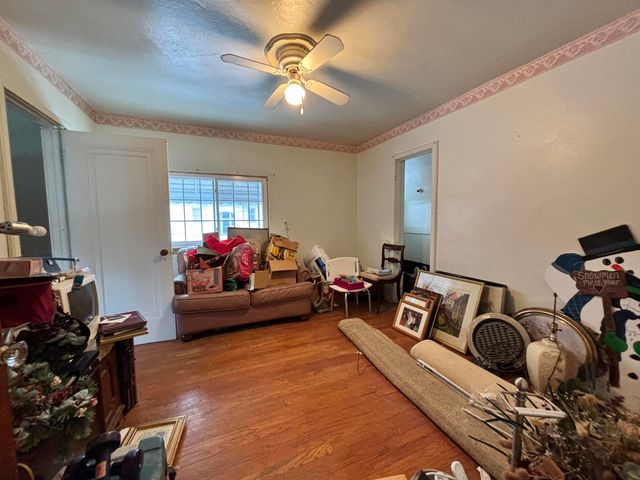 903 S Michigan Avenue, Saginaw, MI 48602