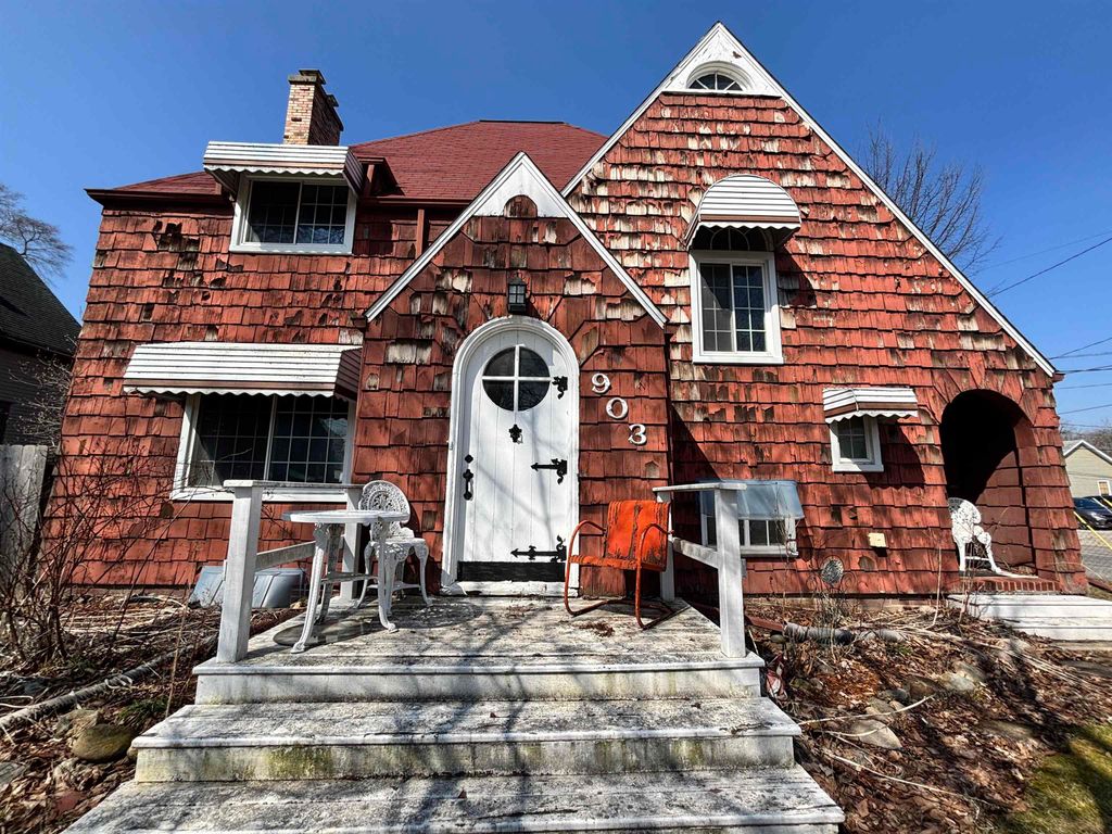 903 S Michigan Avenue, Saginaw, MI 48602