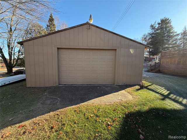 4467 Kings Mill Road, North Branch, MI 48461