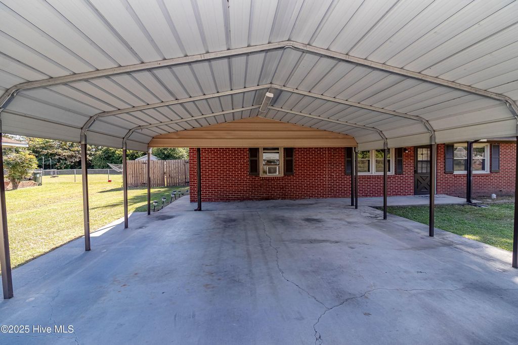 2610 Hill Drive Circle, Goldsboro, NC 27534