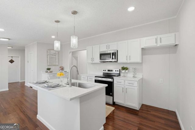 67 Forest Lake Circle Road, Pendergrass, GA 30567