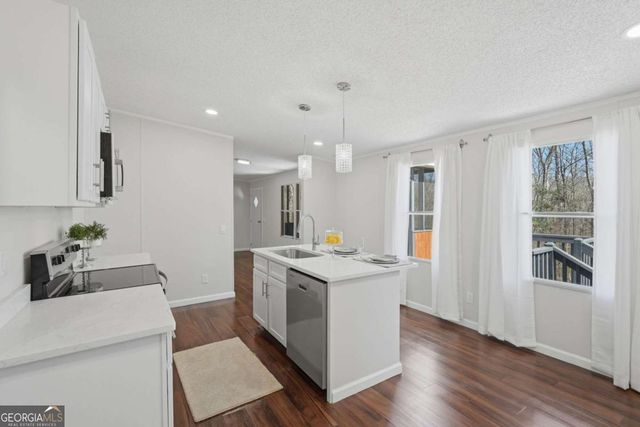 67 Forest Lake Circle Road, Pendergrass, GA 30567