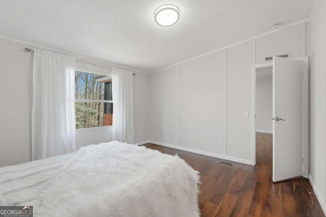 67 Forest Lake Circle Road, Pendergrass, GA 30567