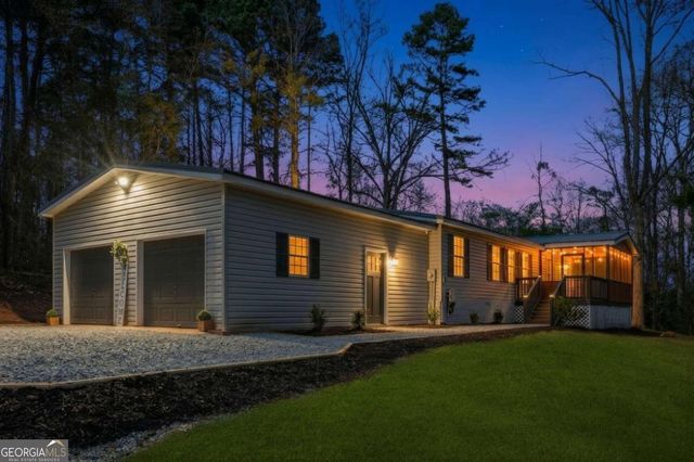 67 Forest Lake Circle Road, Pendergrass, GA 30567