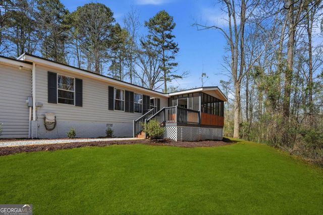67 Forest Lake Circle Road, Pendergrass, GA 30567