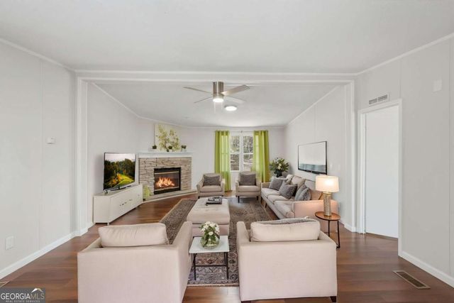 67 Forest Lake Circle Road, Pendergrass, GA 30567